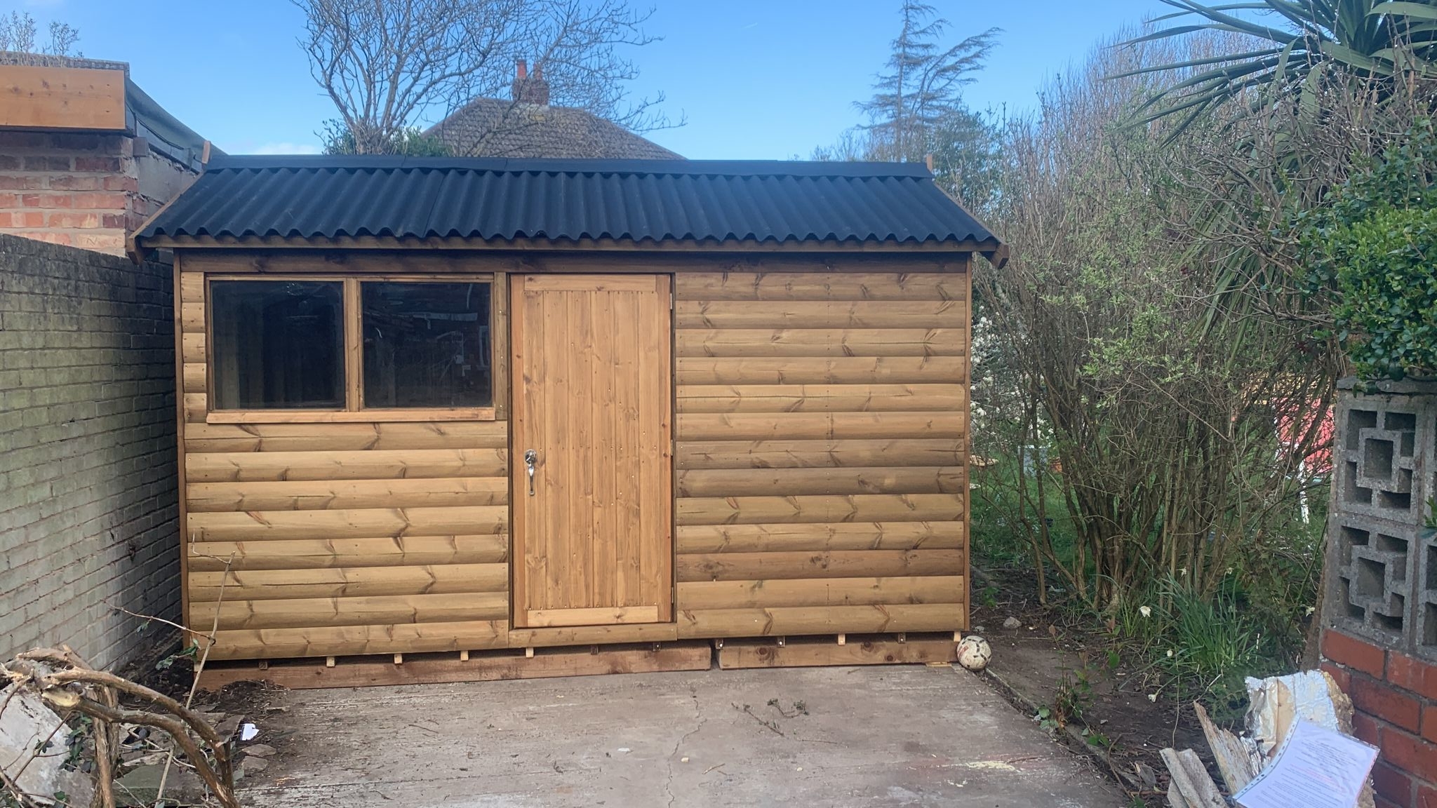 Heavy Log Cabin