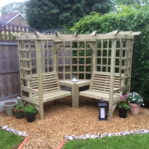 Clementine Corner Arbour